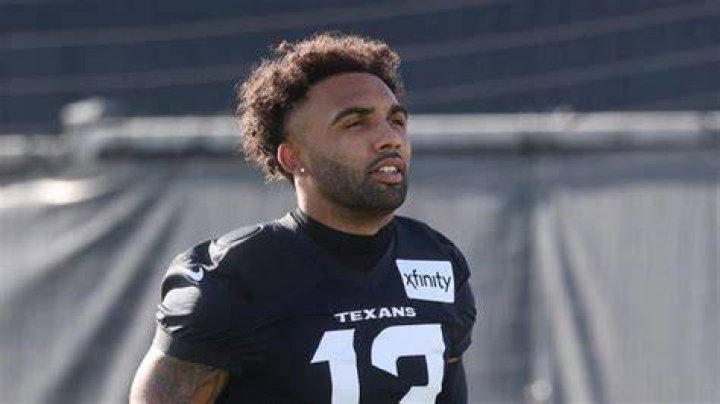 Christian Kirk's Girlfriend Ozzy Ozkan Bio, Age, Net Worth 2022, Boyfriend