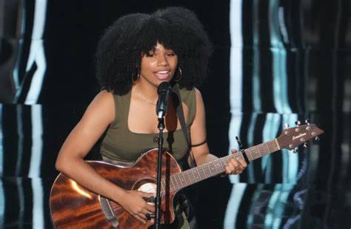 N.J. ‘American Idol’ contestant wows judges. Here’s why she sounds so