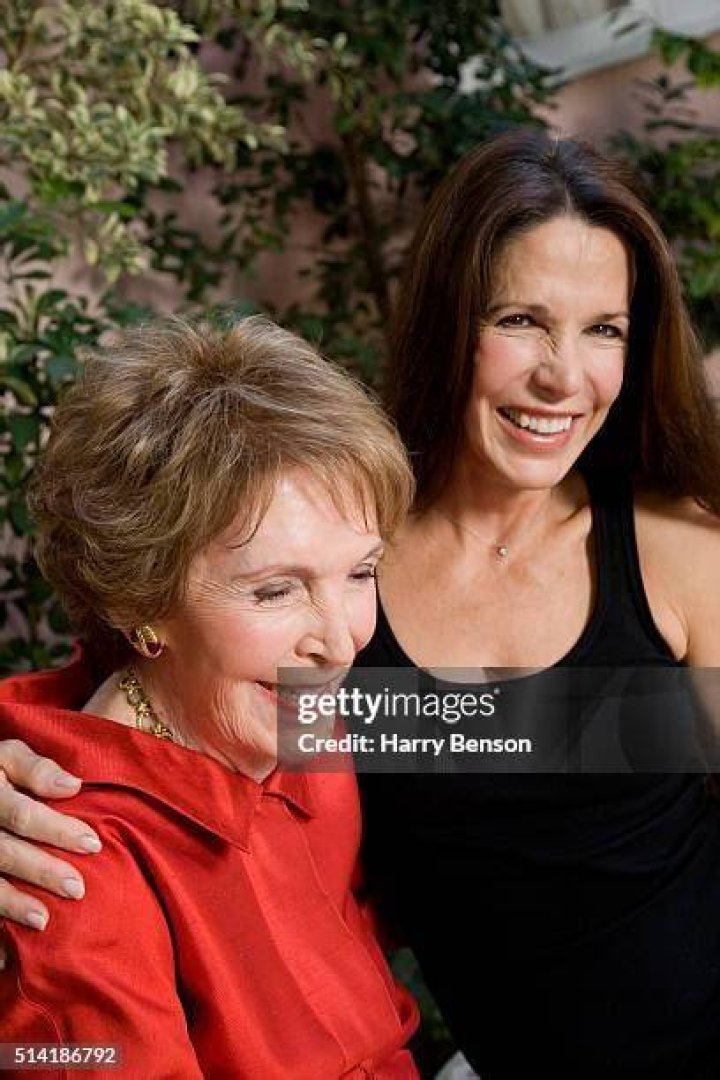 Ronald Reagan’s Daughter Patti Davis Deletes Tweet Critical of Obamacare