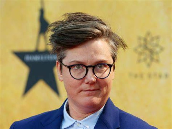 Unveiling Hannah Gadsby's Weight Loss Secrets: A Journey Of Discovery